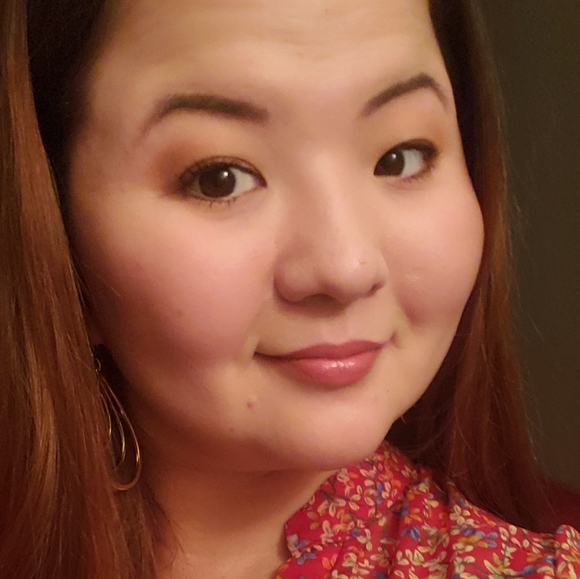 Meet your Posher, Lacey - Picture 3 of 3